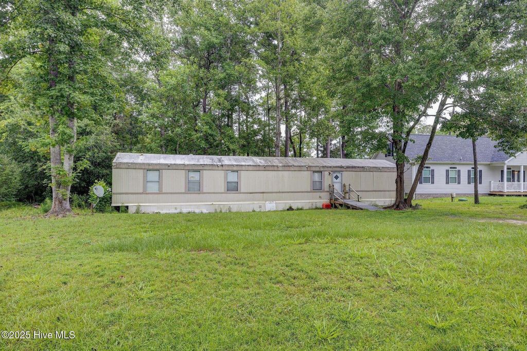 Photo of 862 Wildwood Circle, Hampstead, NC 28443 (MLS # 100528067)