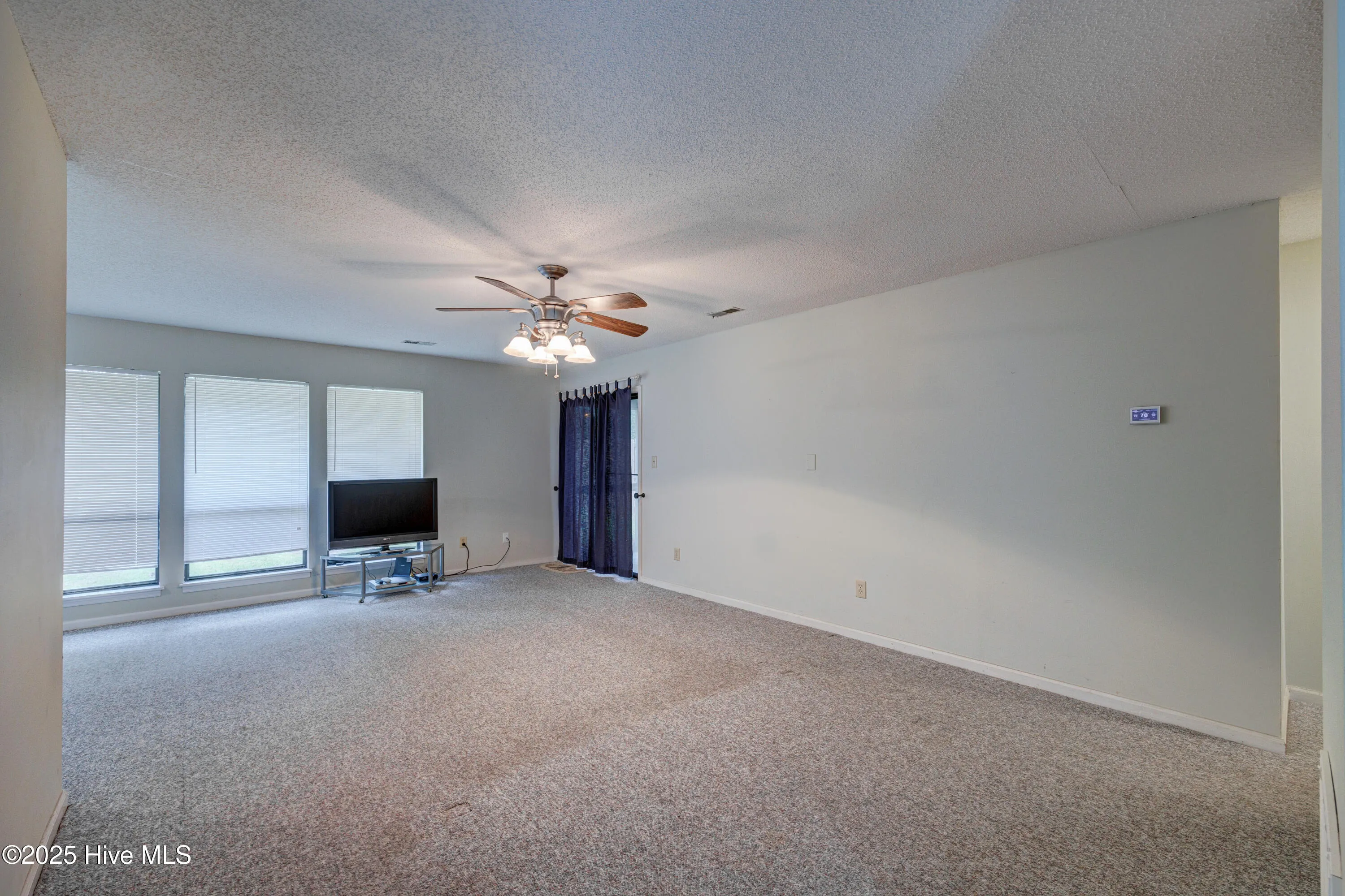 Hampstead, North Carolina 28443, United States, 2 Bedrooms Bedrooms, ,2 BathroomsBathrooms,Residential,Active,189308