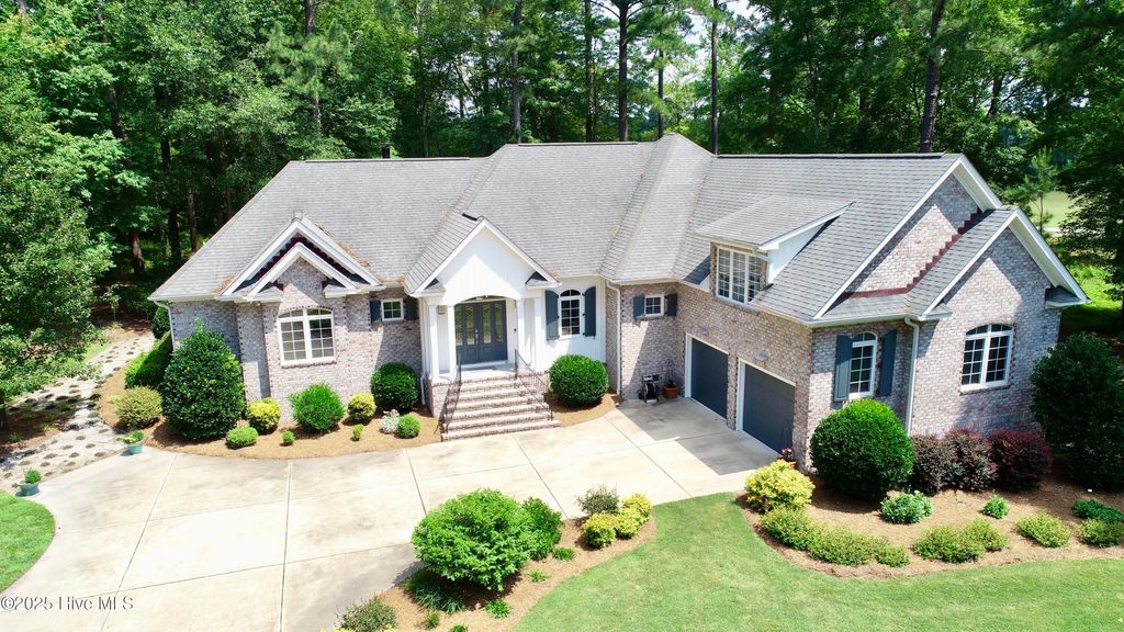 Photo of 4203 Sienna Place, New Bern, NC 28562 (MLS # 100537861)