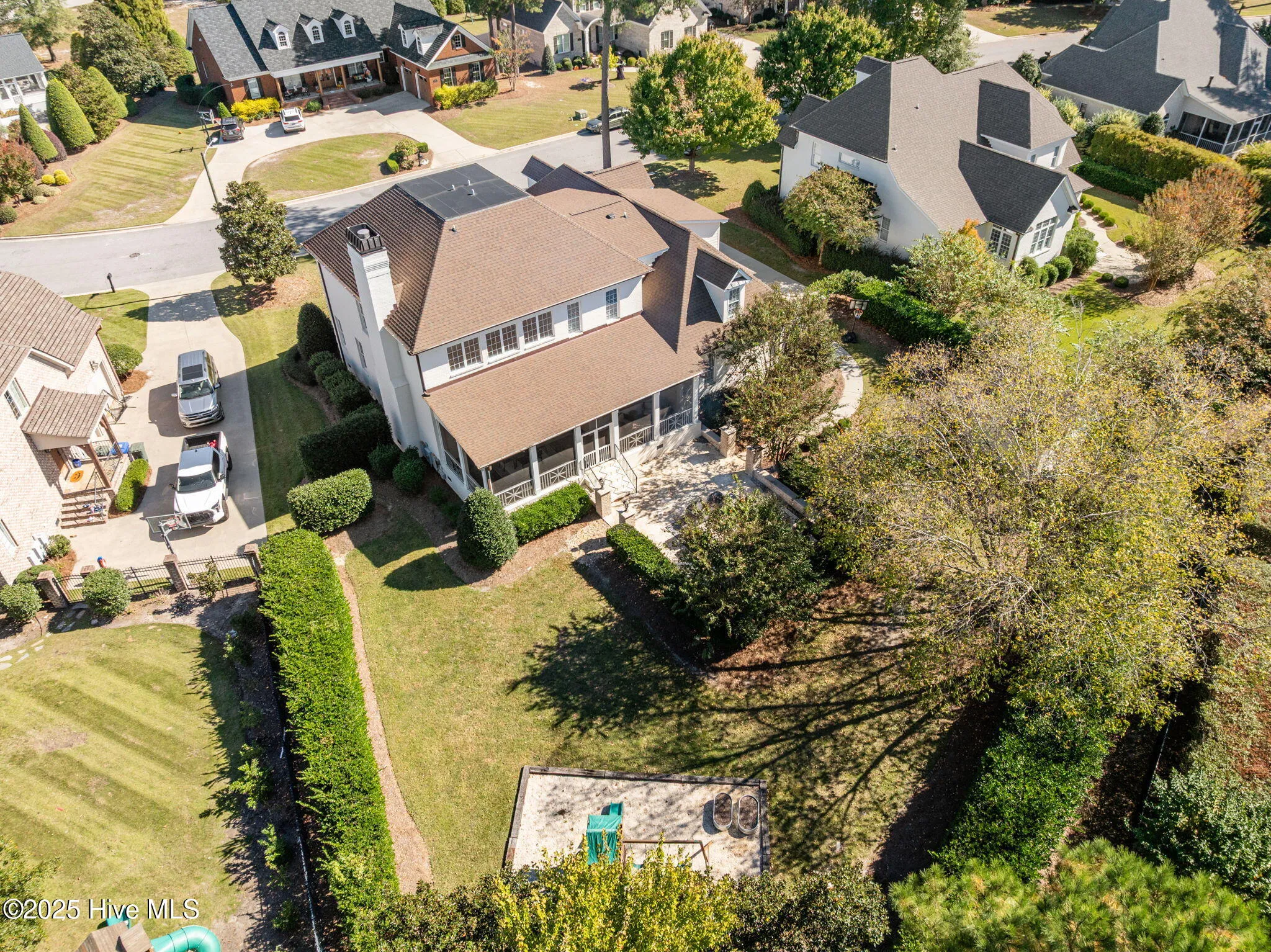 Greenville, North Carolina 27858, United States, 5 Bedrooms Bedrooms, ,4 BathroomsBathrooms,Residential,Active,231813