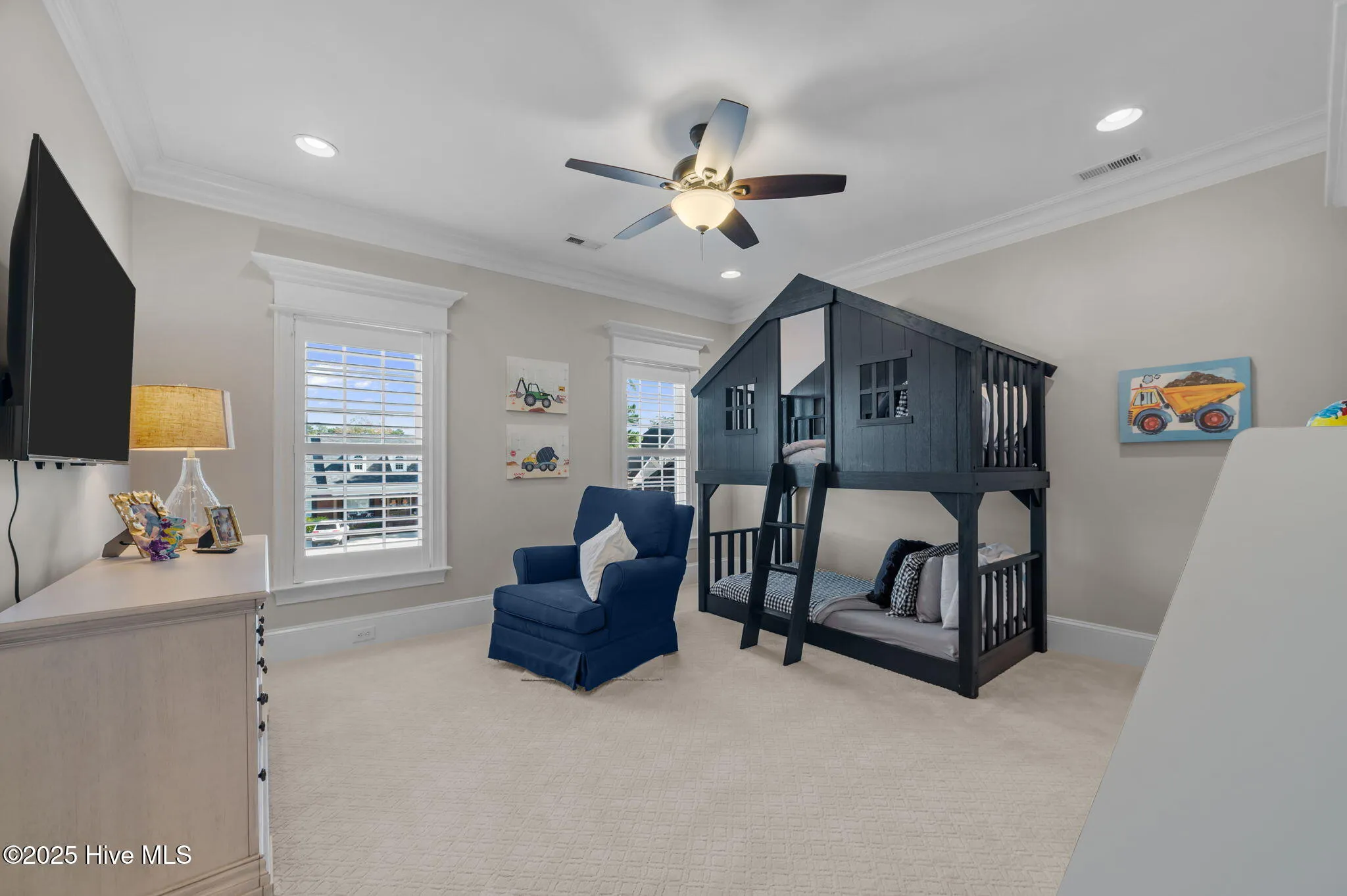 Greenville, North Carolina 27858, United States, 5 Bedrooms Bedrooms, ,4 BathroomsBathrooms,Residential,Active,231813