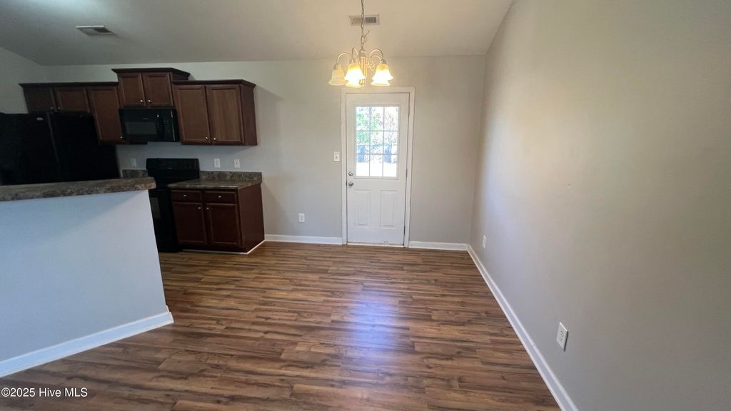 Photo of 602 Parsley Drive, Hubert, NC 28539 (MLS # 100542758)