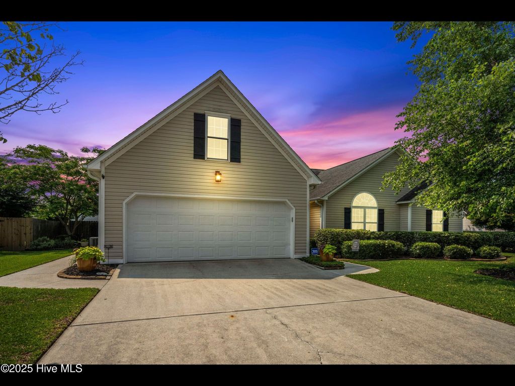 Photo of 1204 Maple Ridge Road, Wilmington, NC 28411 (MLS # 100515135)