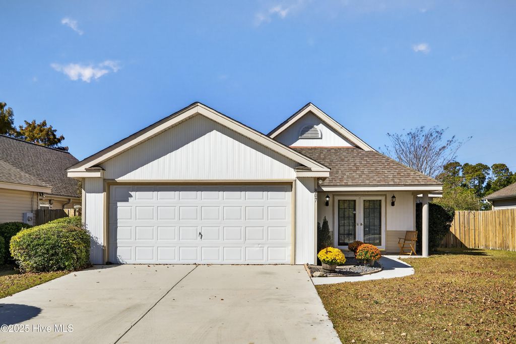 Photo of 807 Spy Glass Court, Wilmington, NC 28411 (MLS # 100541920)