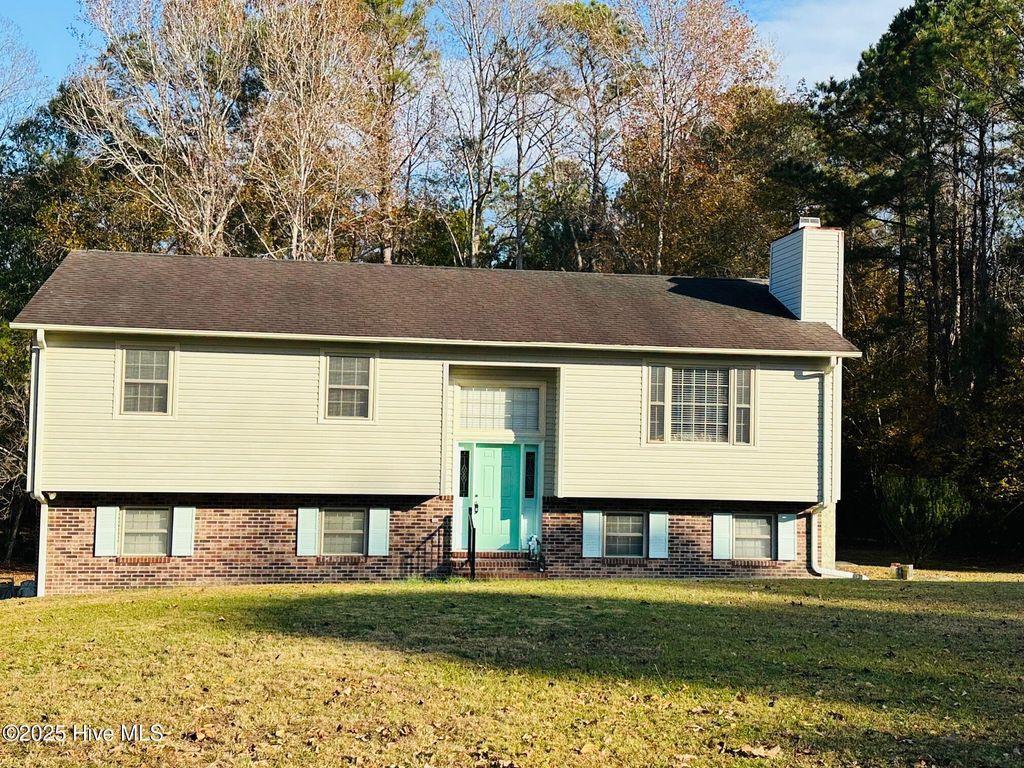 Photo of 4015 Forest Lake Drive SW, Shallotte, NC 28470 (MLS # 100542135)