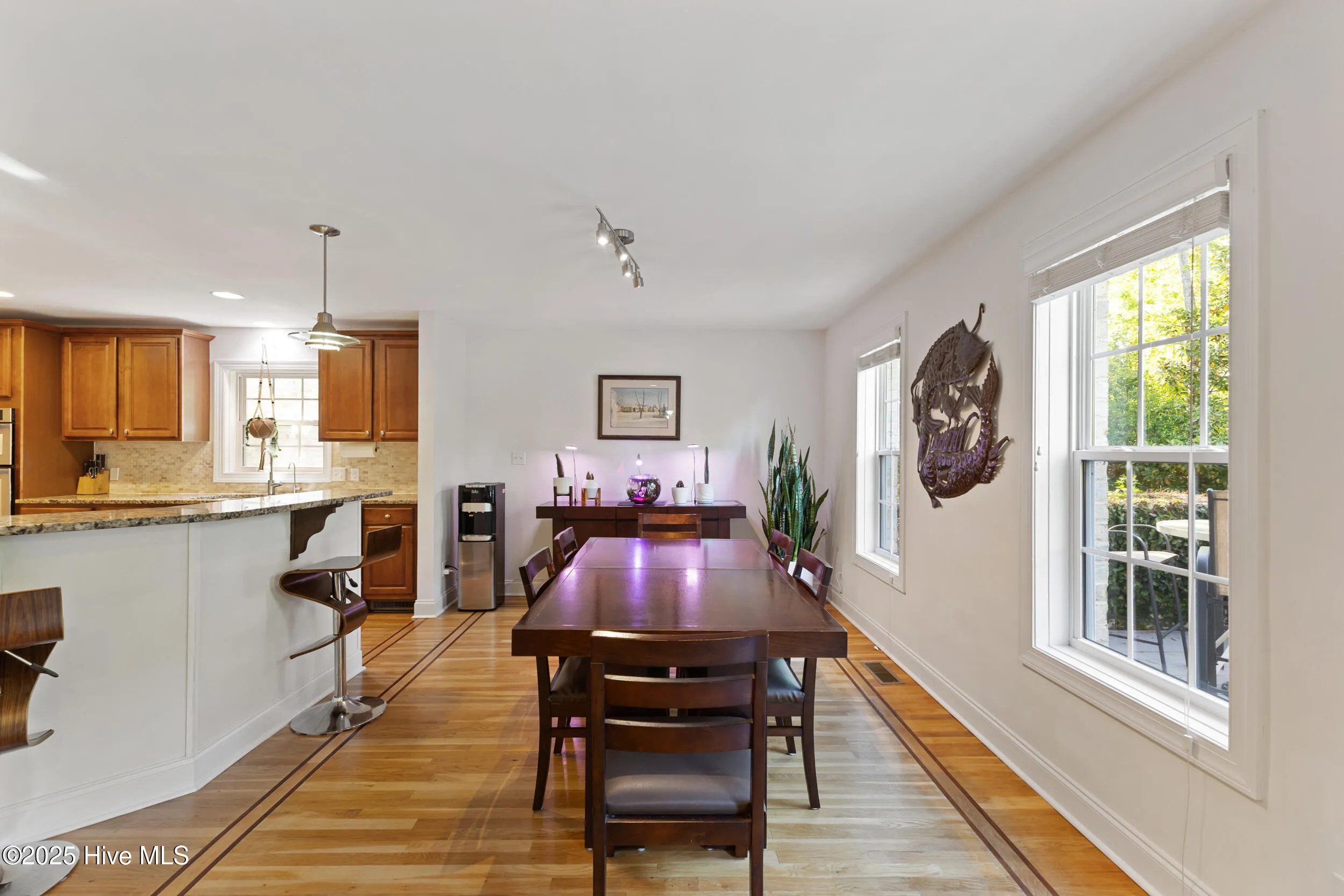 Wilmington, North Carolina 28409, United States, 5 Bedrooms Bedrooms, ,5 BathroomsBathrooms,Residential,Pending,108283