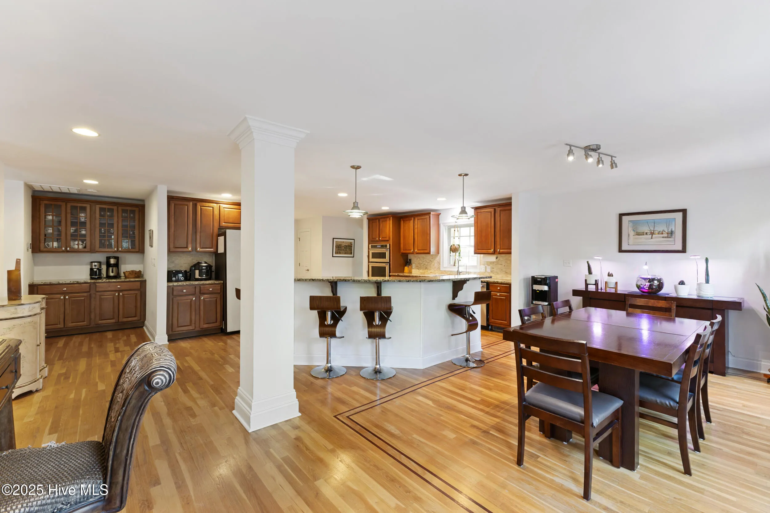 Wilmington, North Carolina 28409, United States, 5 Bedrooms Bedrooms, ,5 BathroomsBathrooms,Residential,Pending,108283