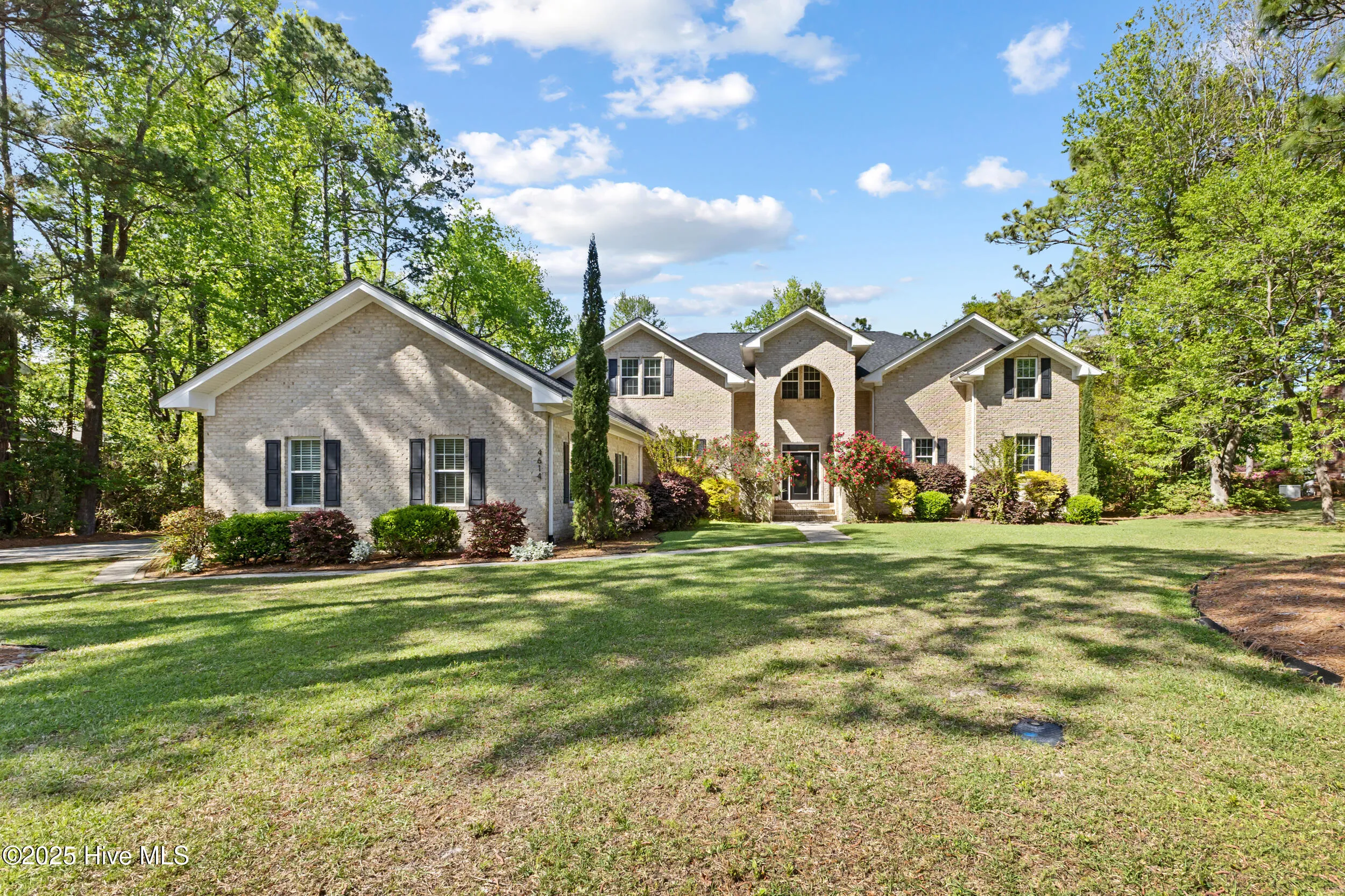 Wilmington, North Carolina 28409, United States, 5 Bedrooms Bedrooms, ,5 BathroomsBathrooms,Residential,Pending,108283