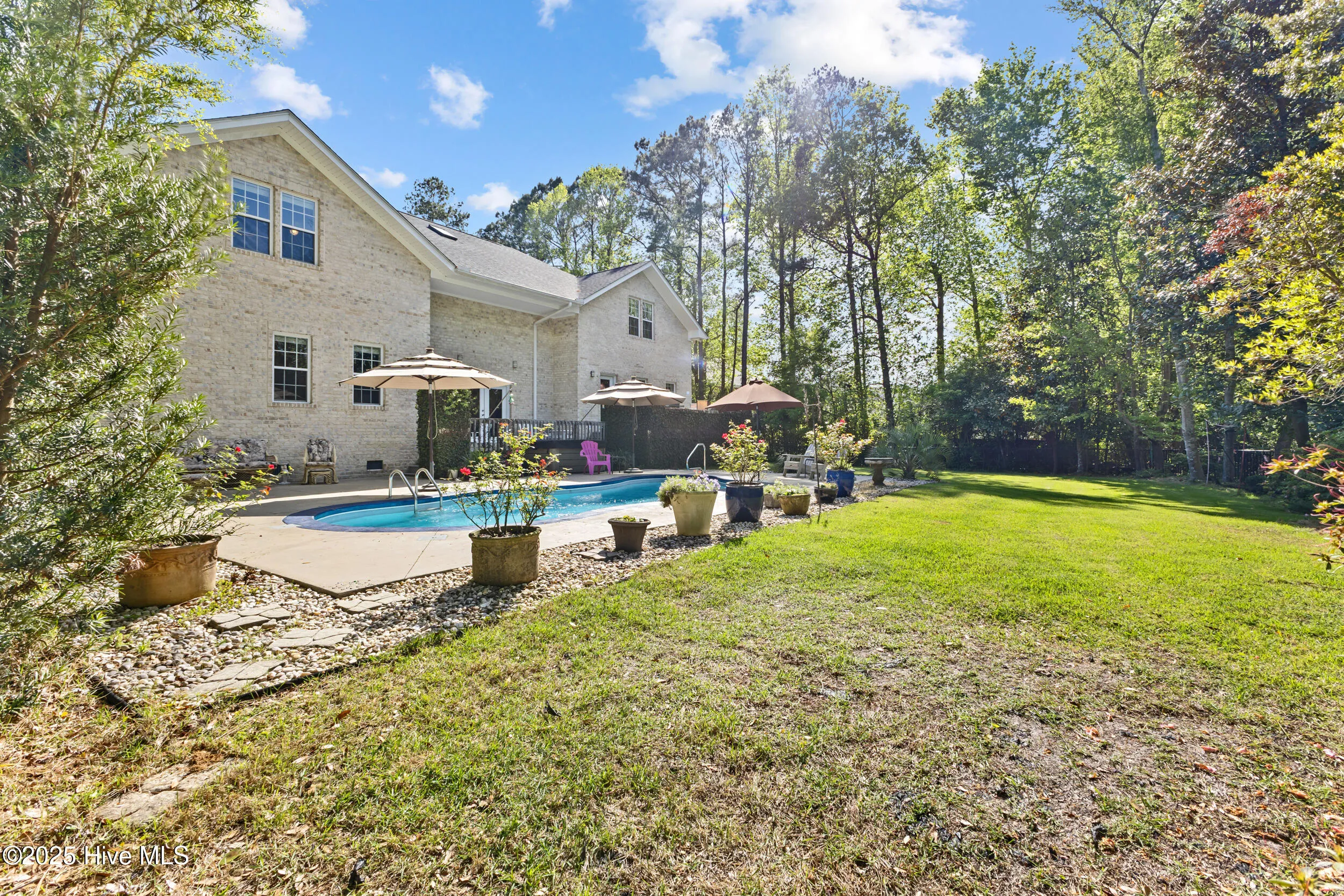 Wilmington, North Carolina 28409, United States, 5 Bedrooms Bedrooms, ,5 BathroomsBathrooms,Residential,Pending,108283