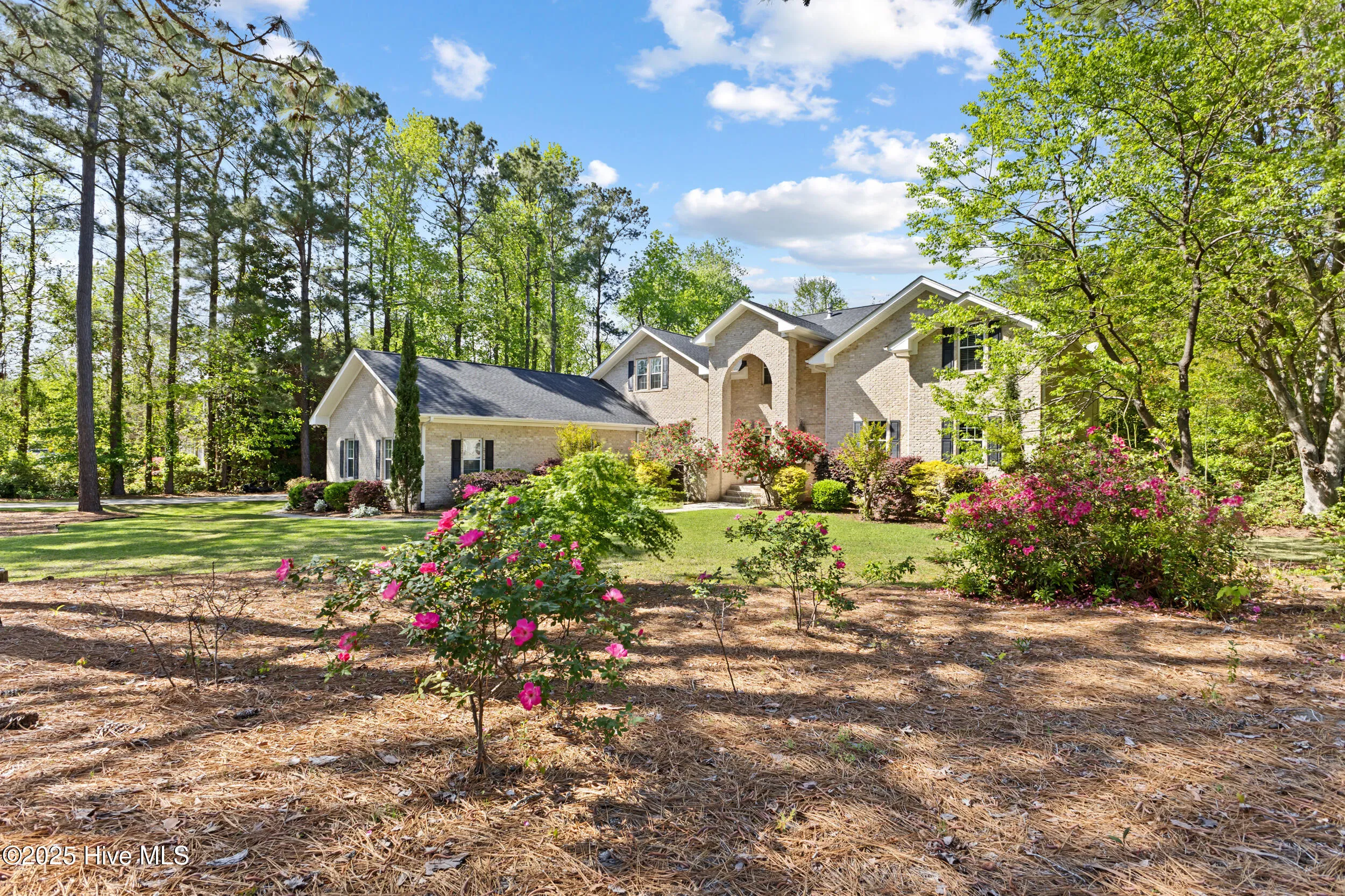 Wilmington, North Carolina 28409, United States, 5 Bedrooms Bedrooms, ,5 BathroomsBathrooms,Residential,Pending,108283