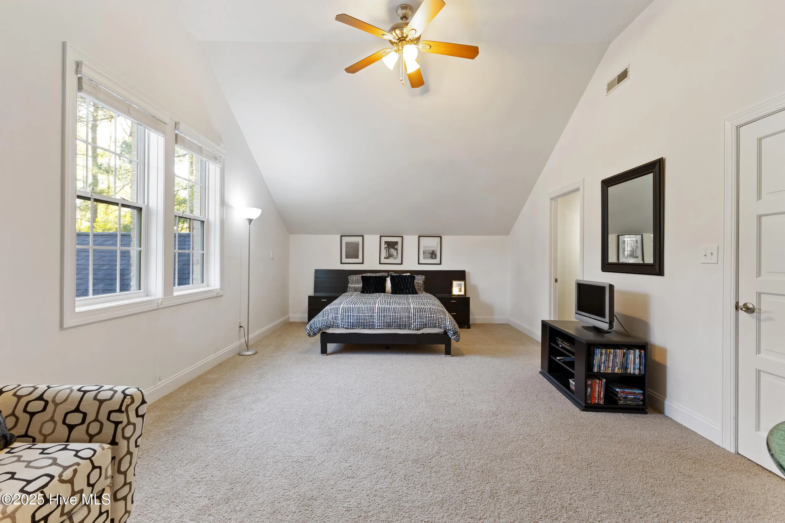 Wilmington, North Carolina 28409, United States, 5 Bedrooms Bedrooms, ,5 BathroomsBathrooms,Residential,Pending,108283