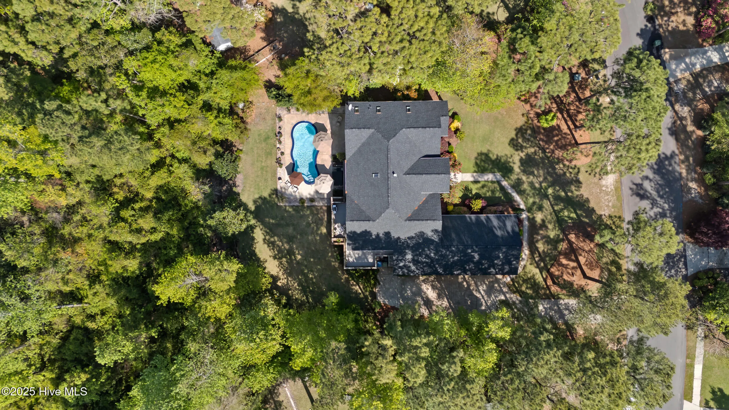 Wilmington, North Carolina 28409, United States, 5 Bedrooms Bedrooms, ,5 BathroomsBathrooms,Residential,Pending,108283