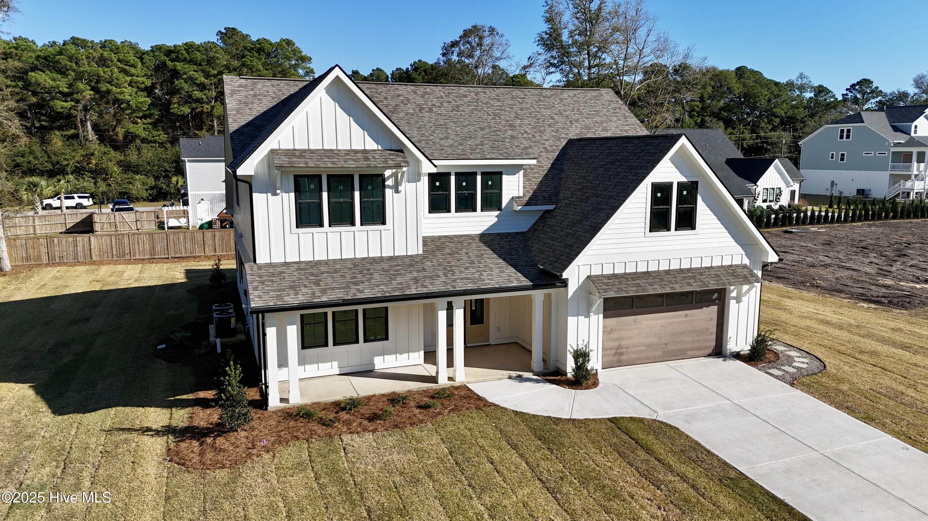 207 Club Point Drive