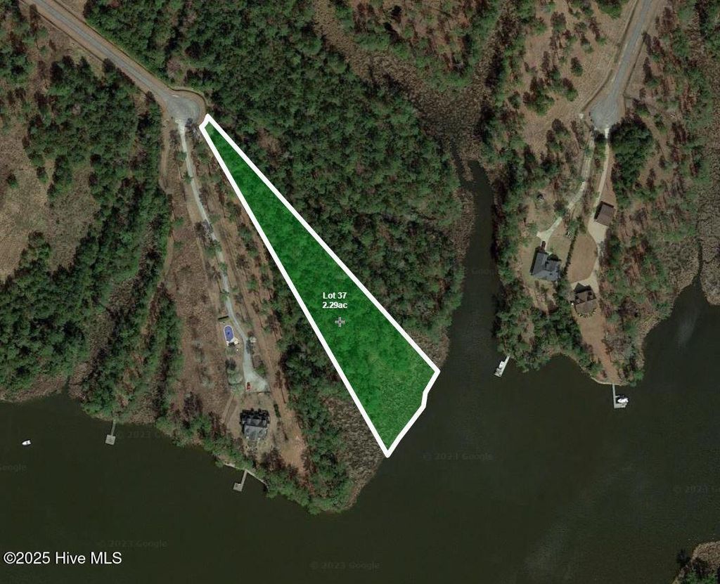 Photo of 37 Windy Point, Belhaven, NC 27810 (MLS # 100533989)