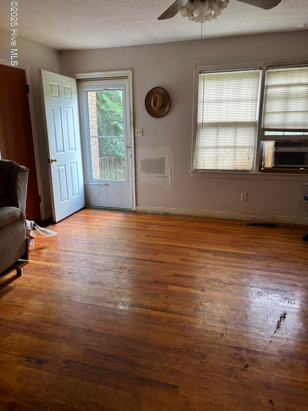 Photo of 103 Panticough Drive, Washington, NC 27889 (MLS # 100538859)