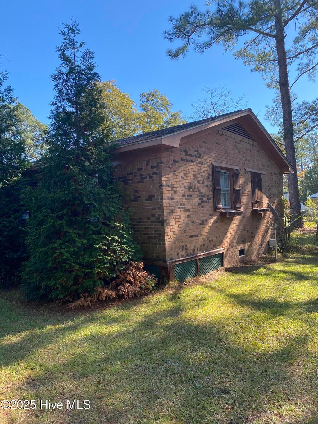Photo of 103 Panticough Drive, Washington, NC 27889 (MLS # 100538859)