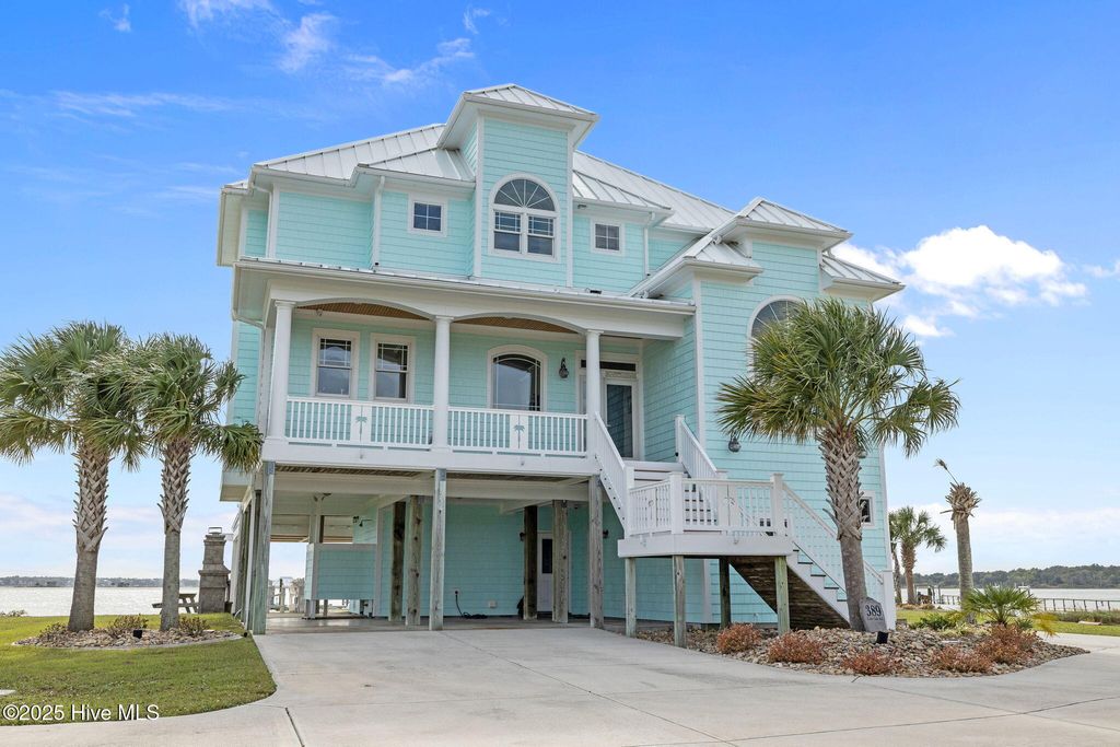 Photo of 389 Live Oak Road, Newport, NC 28570 (MLS # 100534547)