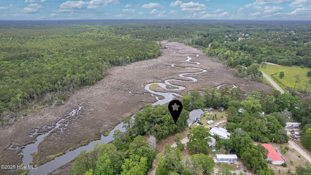 Photo of 19401944 Fiddlers Drive SW, Supply, NC 28462 (MLS # 100510550)