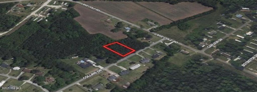 Photo of 33 Collins Dr Drive, Midway Park, NC 28544 (MLS # 100532927)