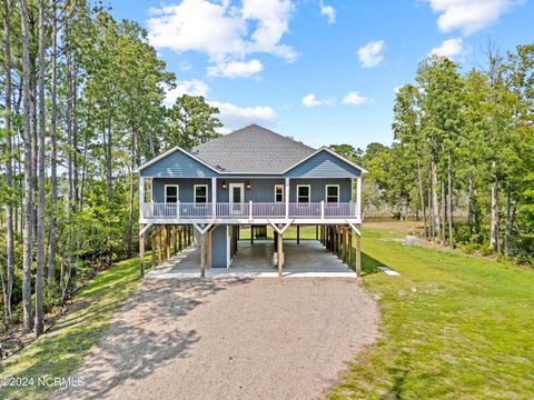 A home in Sneads Ferry