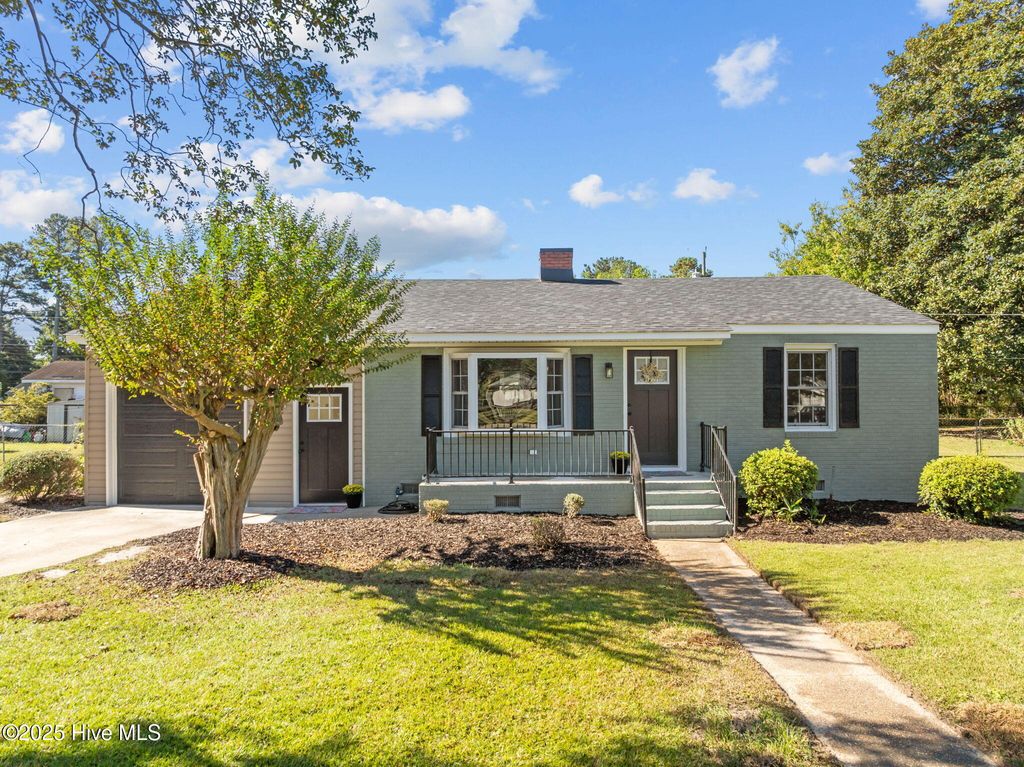 Photo of 2904 Jefferson Drive, Greenville, NC 27858 (MLS # 100534994)