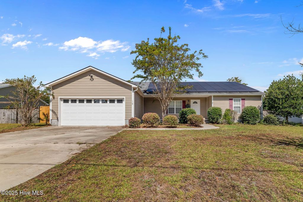 Photo of 118 Magnolia Lane, Hubert, NC 28539 (MLS # 100531186)