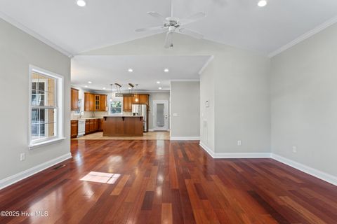 A home in Oak Island