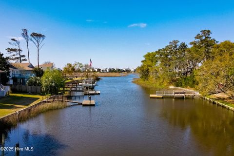 A home in Oak Island