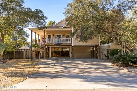 A home in Oak Island