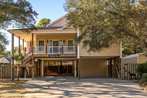 A home in Oak Island