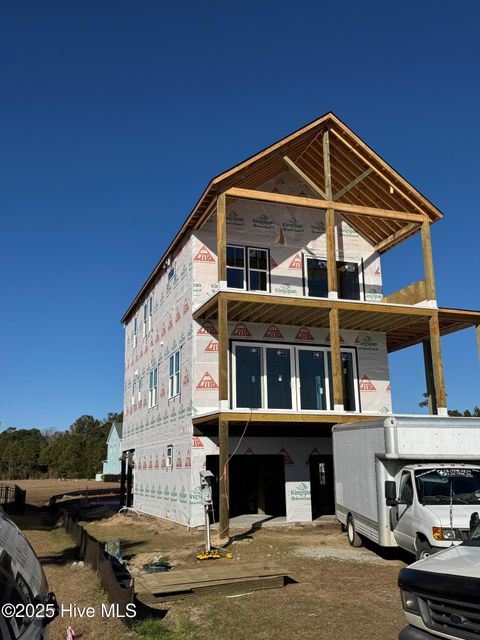 A home in Holly Ridge