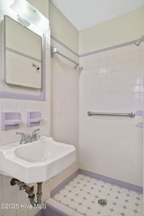Tiny photo for 5882 Croomsbridge Road, Burgaw, NC 28425 (MLS # 100535470)