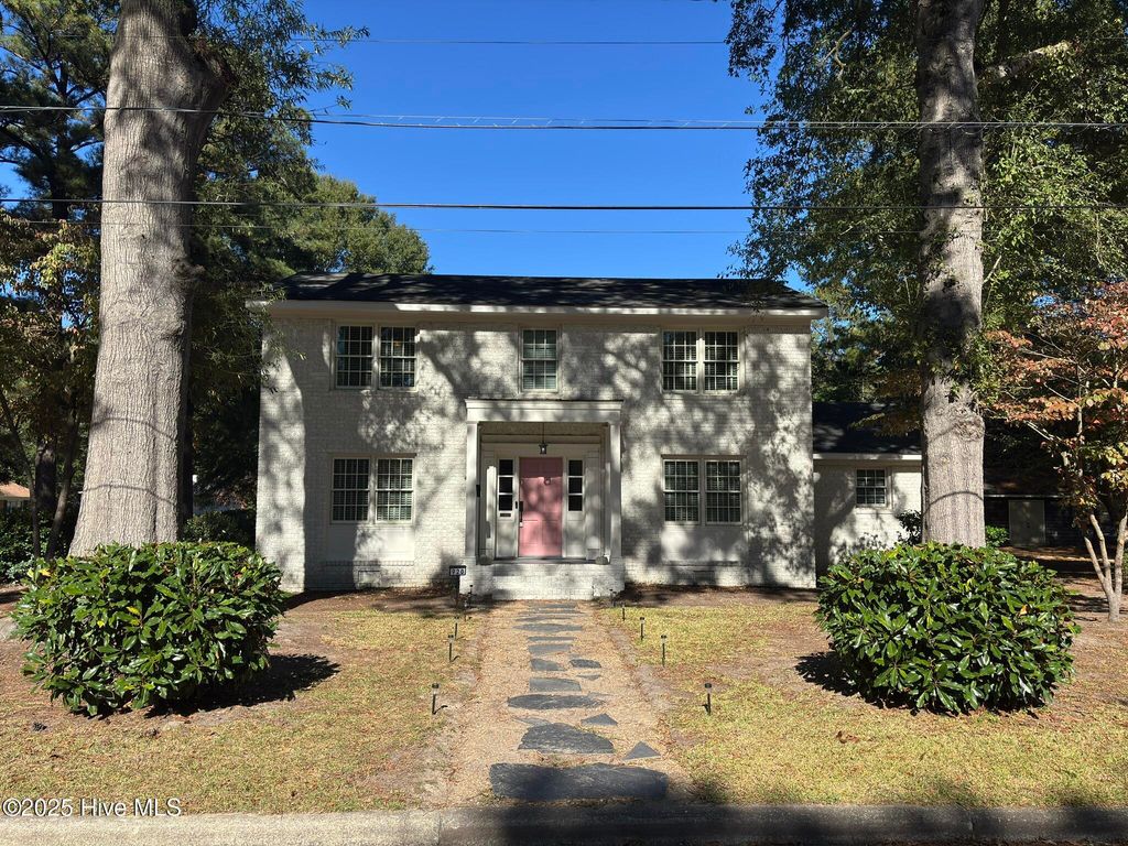 Photo of 920 W Memorial Drive W, Ahoskie, NC 27910 (MLS # 100536827)