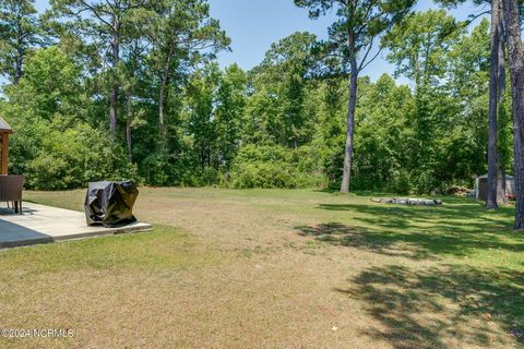 Single Family Residence in Hubert NC 214 Wintergreen Lane 28.jpg