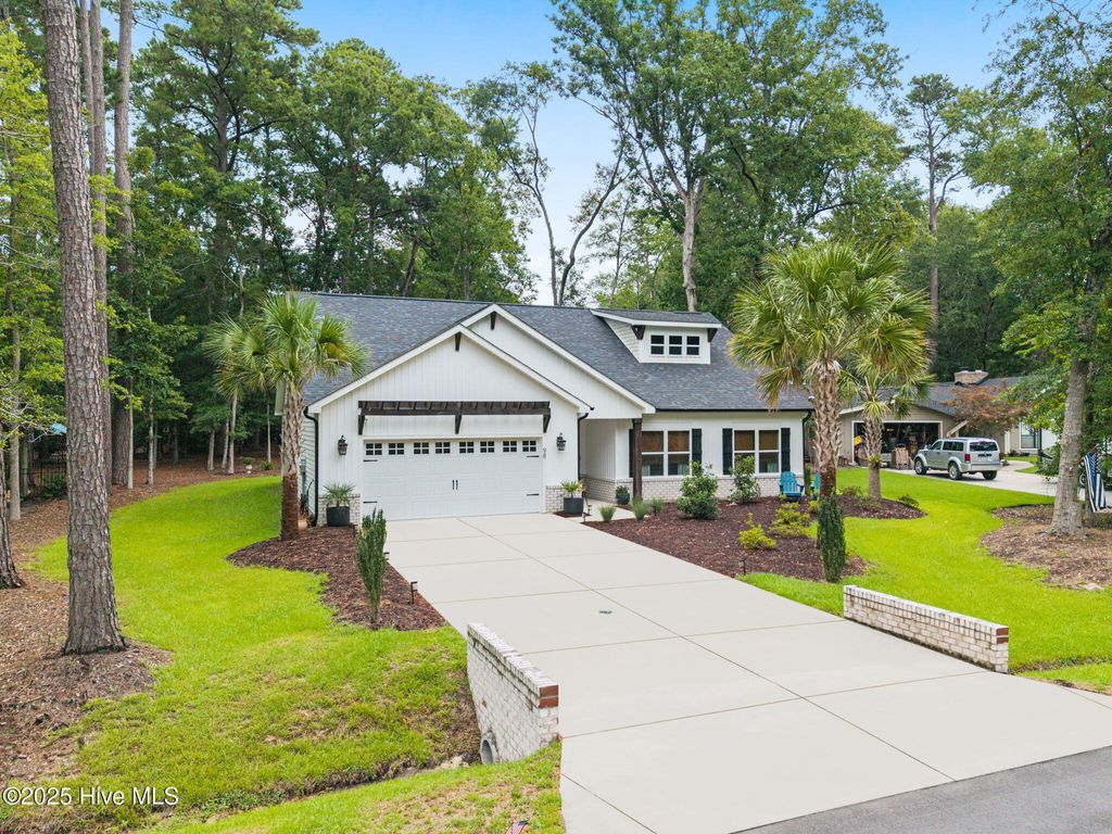 Photo of 98 Calabash Drive, Calabash, NC 28467 (MLS # 100522636)