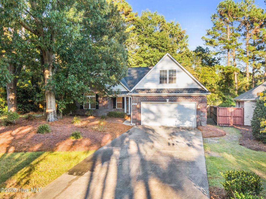 Photo of 8212 Beddoes Drive, Wilmington, NC 28411 (MLS # 100536512)