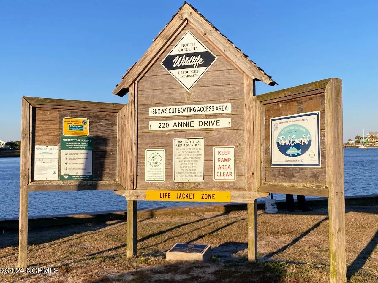 Carolina Beach, North Carolina 28428, United States, 4 Bedrooms Bedrooms, ,5 BathroomsBathrooms,Residential,Active,48015