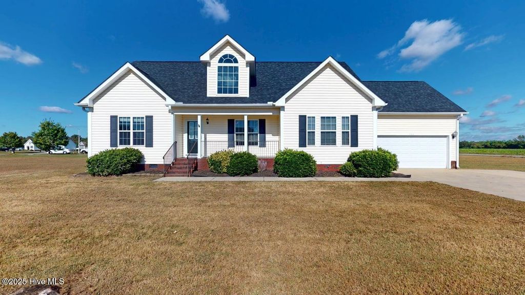 Photo of 100 Lancaster Pointe Drive, Pikeville, NC 27863 (MLS # 100537180)