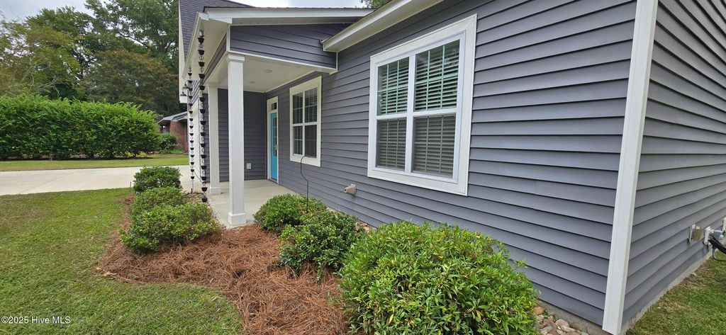 Photo of 102 Ironwood Drive, Greenville, NC 27834 (MLS # 100530860)