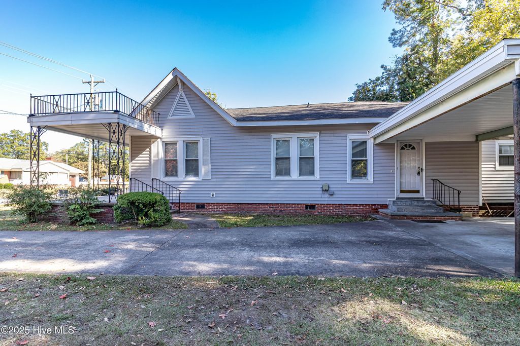 Photo of 1010 E Mulberry Street, Goldsboro, NC 27530 (MLS # 100537799)