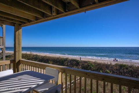 A home in North Topsail Beach