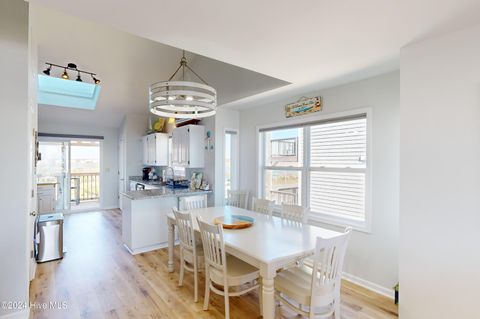 A home in North Topsail Beach