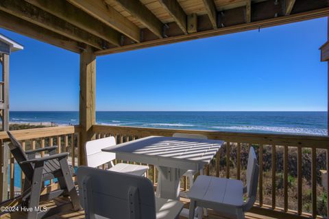 A home in North Topsail Beach