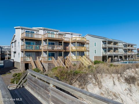 A home in North Topsail Beach