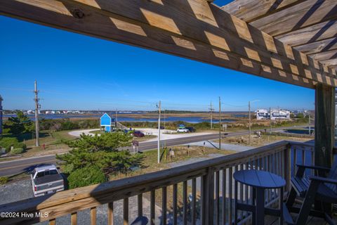 A home in North Topsail Beach