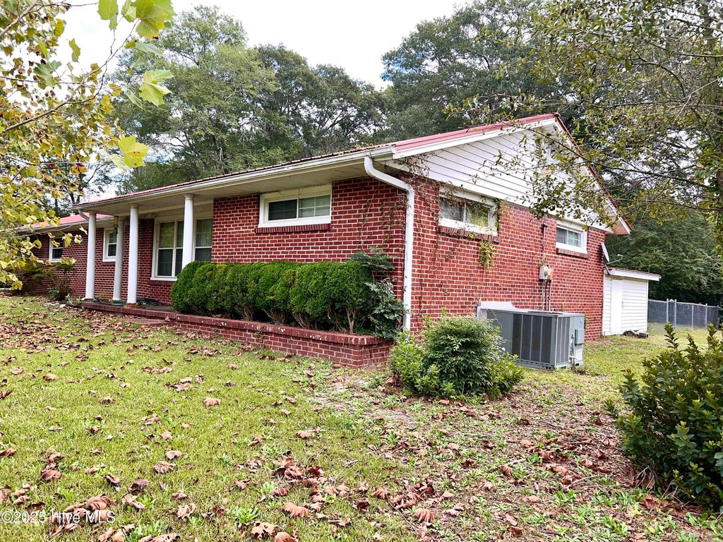 Photo of 171 Broadway Street, Rockingham, NC 28379 (MLS # 100535460)