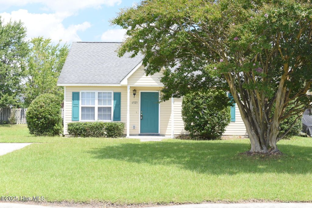 Photo of 6923 Alamosa Drive, Wilmington, NC 28411 (MLS # 100538470)