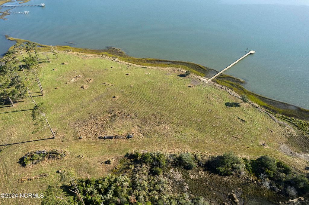 Photo of 109 Sanctuary Drive, Beaufort, NC 28516 (MLS # 100468346)