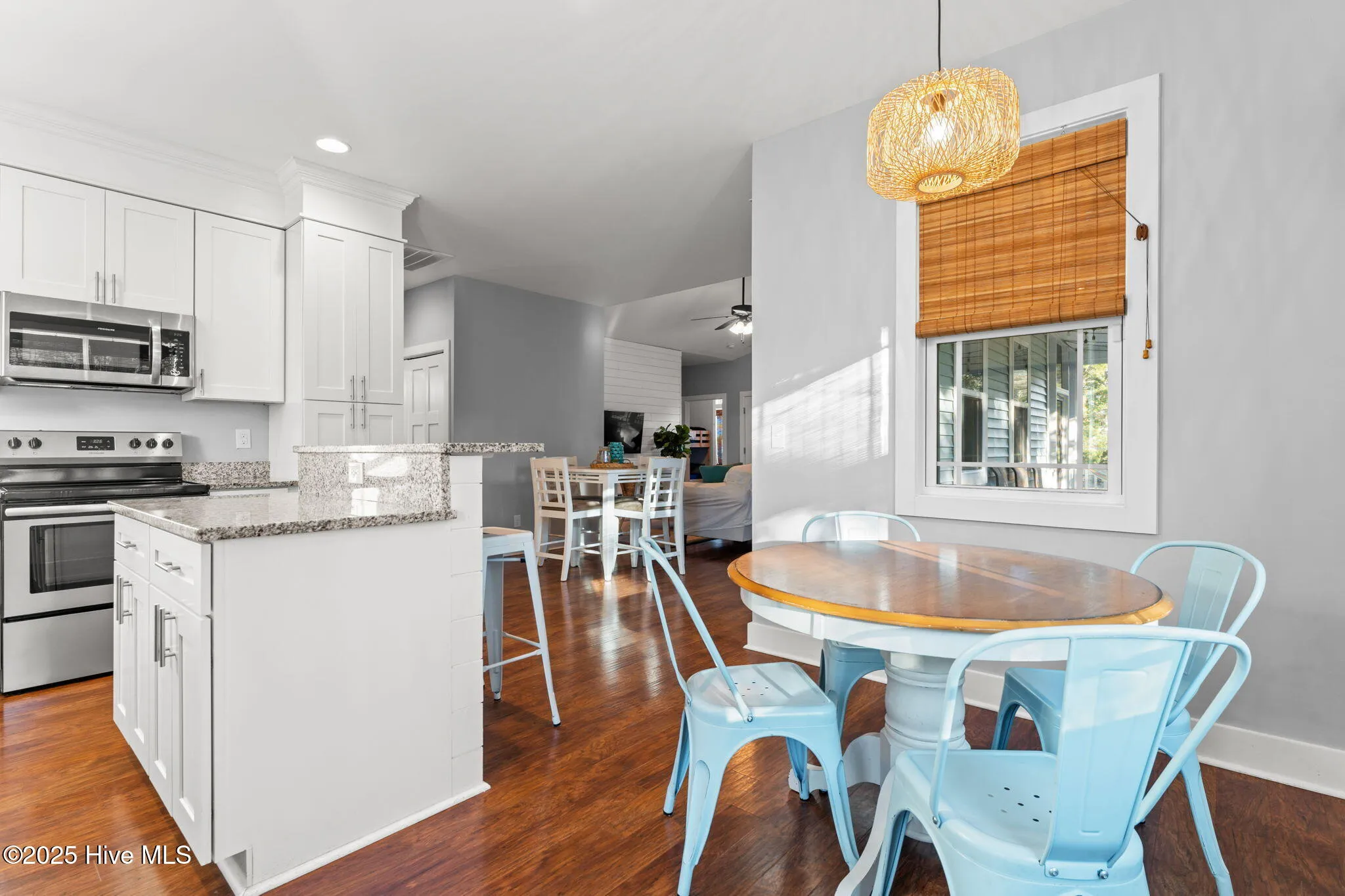 Oak Island, North Carolina 28465, United States, 3 Bedrooms Bedrooms, ,2 BathroomsBathrooms,Residential,Pending,254621