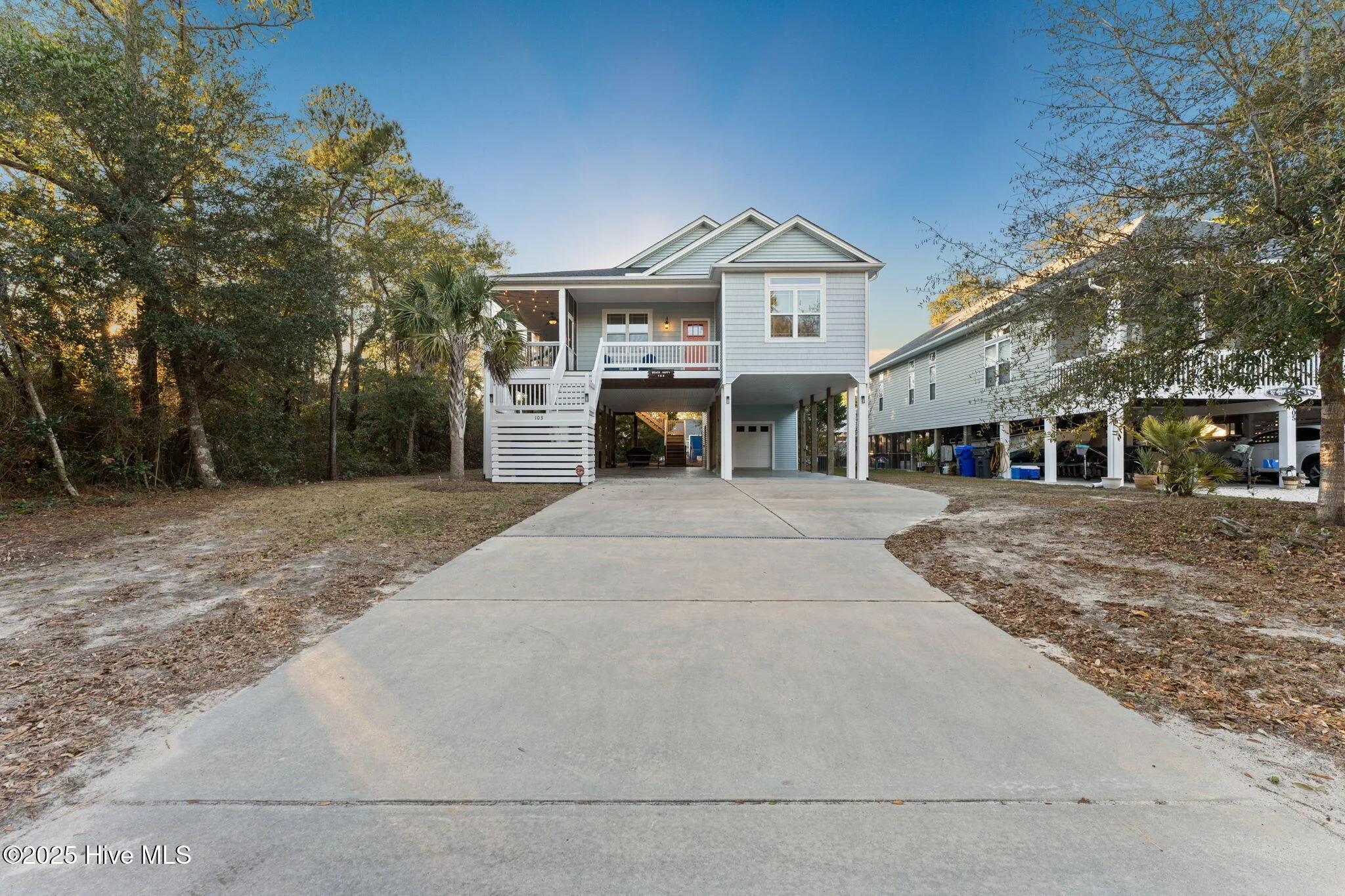 Oak Island, North Carolina 28465, United States, 3 Bedrooms Bedrooms, ,2 BathroomsBathrooms,Residential,Pending,254621